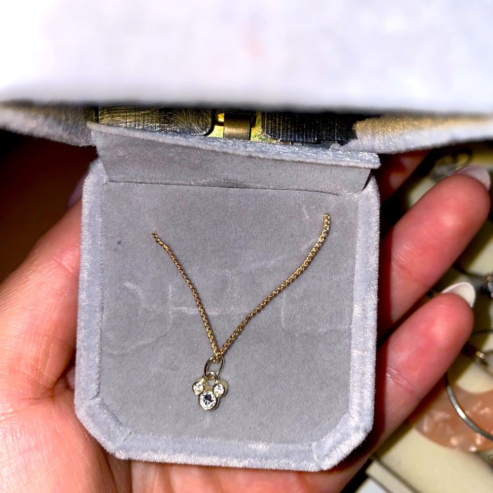 Disney mickey mouse necklace